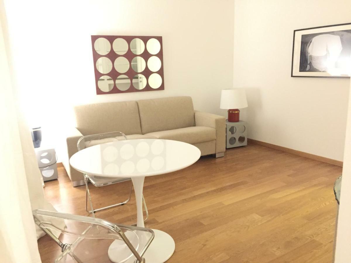 Brera - Fiori Chiari Charme Apartment มิลาน ภายนอก รูปภาพ